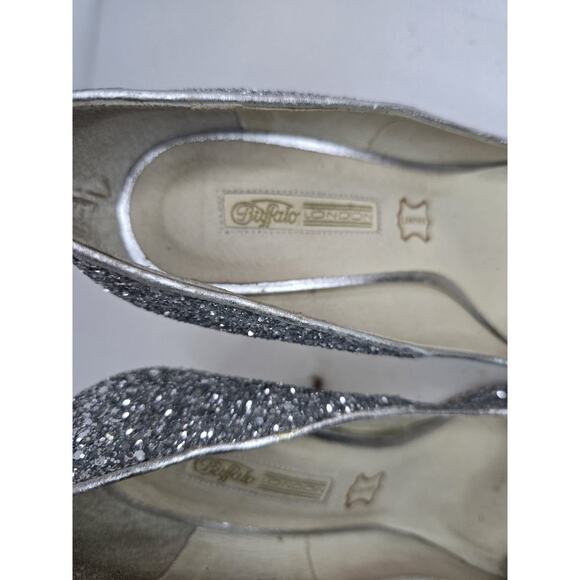 Womens Buffalo London Heels Glitter Silver Leather Lining Shoes SZ EU 38D/US 7.5 - Picture 4 of 9